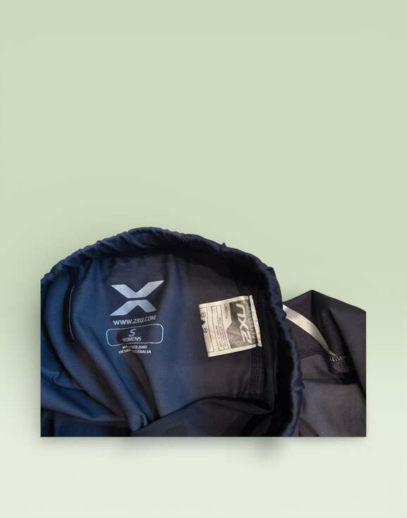 2XU Women's Compression Tights - Black/Silver BUNDLE - S - Picture 9 of 15